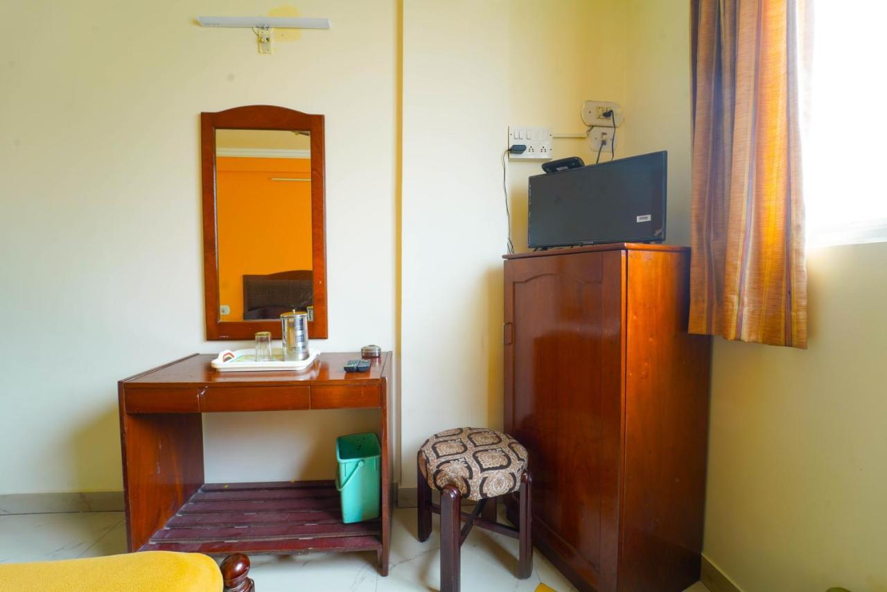 Amogha Residency Hotel Mysore Buitenkant foto