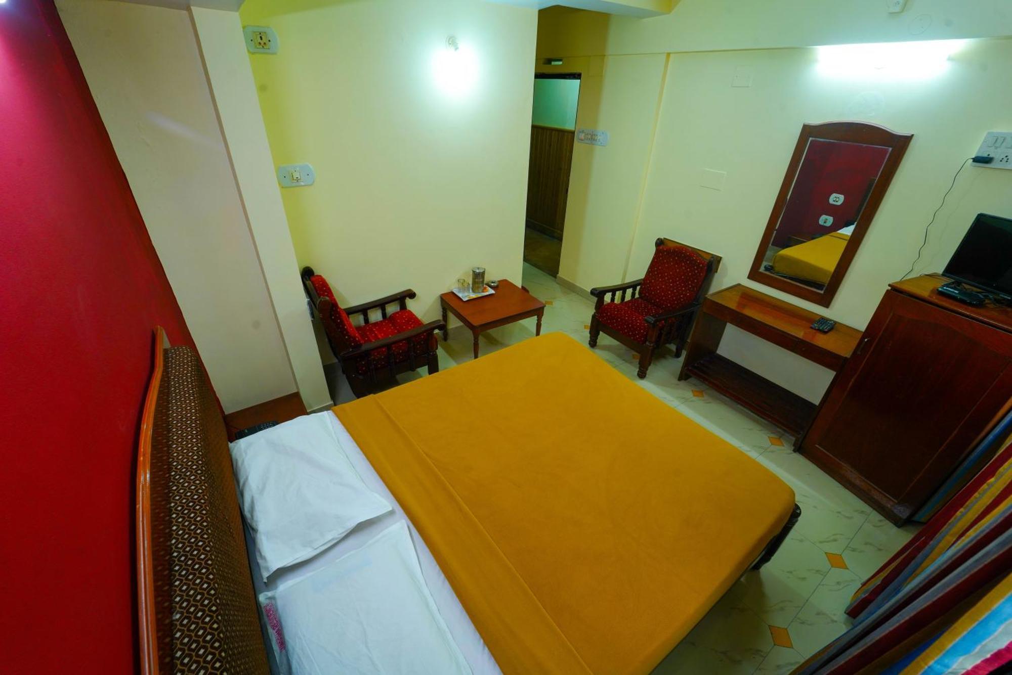 Amogha Residency Hotel Mysore Buitenkant foto