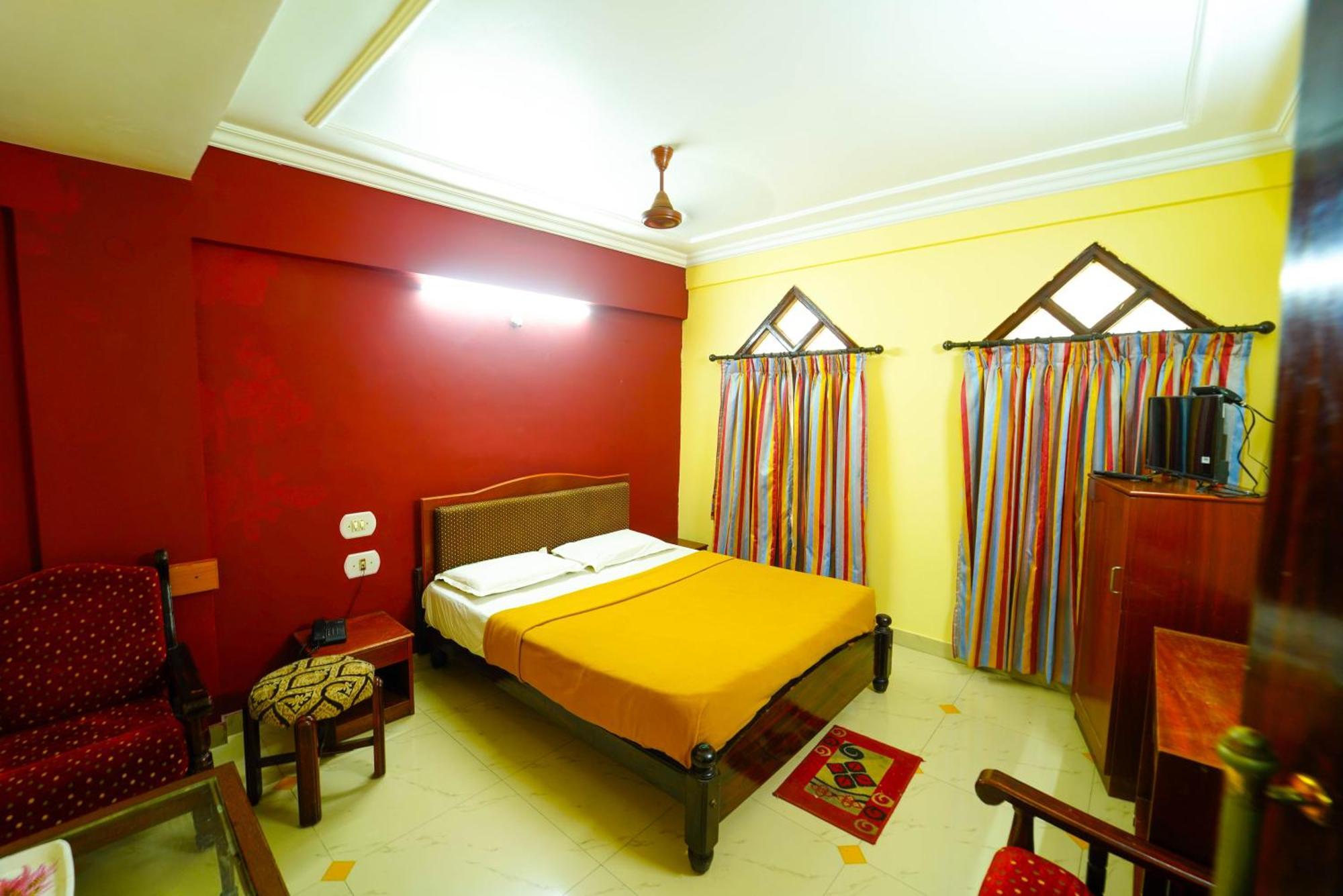 Amogha Residency Hotel Mysore Buitenkant foto