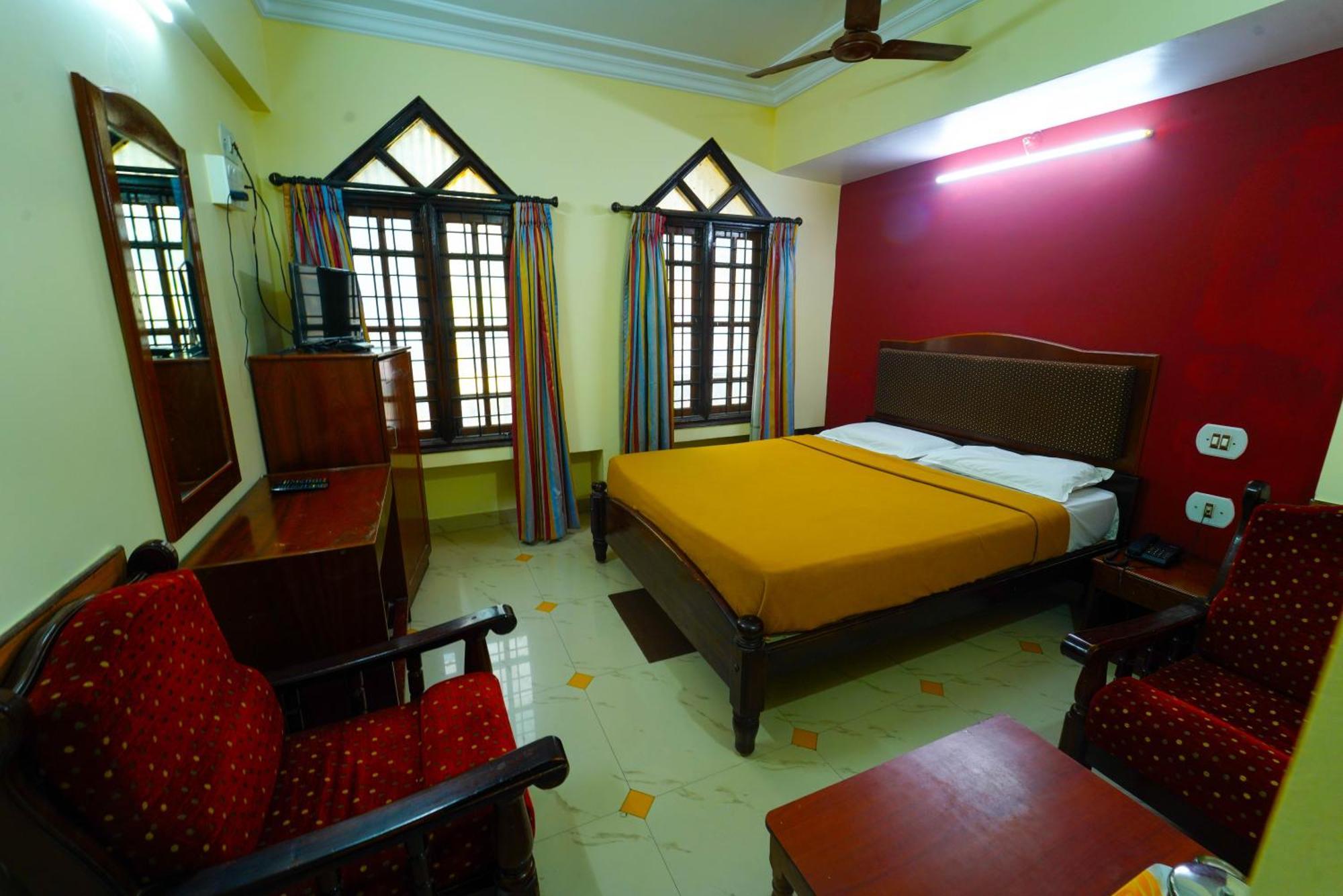 Amogha Residency Hotel Mysore Buitenkant foto